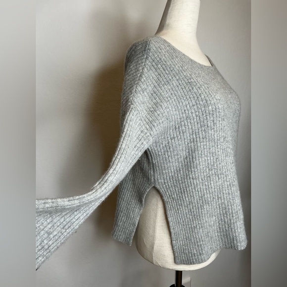 Revive Cashmere Gray Ribbed Crew Neck Sweater Size XSmall - Picture 7 of 14